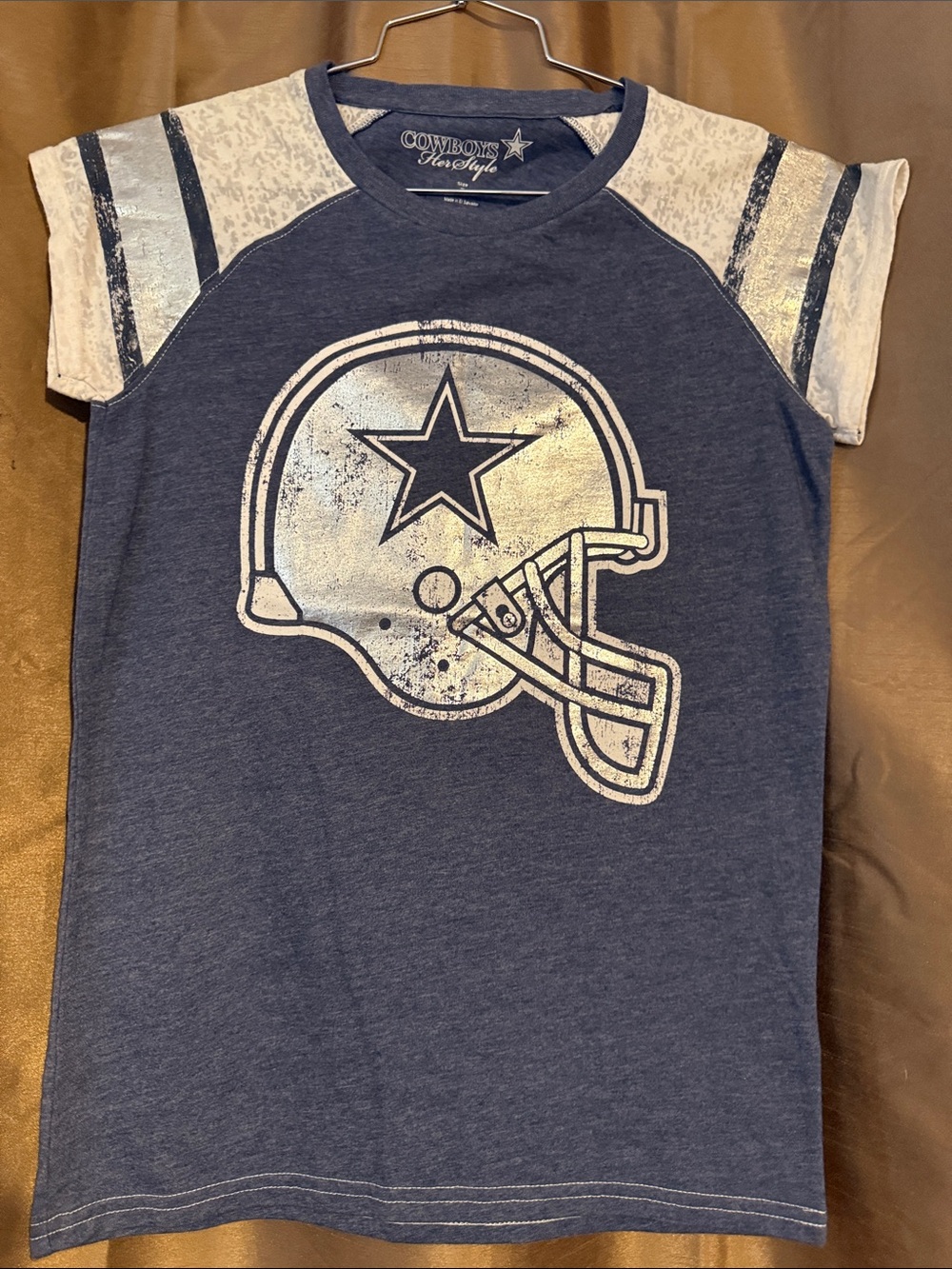 Dallas Cowboys metallic foil print Girls Small Like NEW! Her style